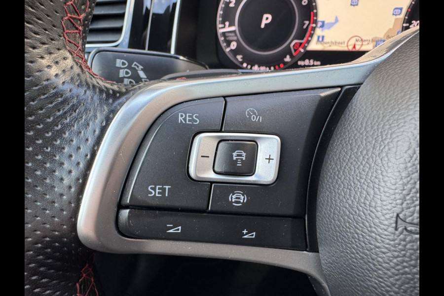 Volkswagen Golf 2.0 TSI GTI TCR | Panoramadak | Camera | Dynaudio | Adaptive Cruise Control | Navigatie | Volkswagen Golf 2.0 TSI GTI TCR | Panoramadak | Camera | Dynaudio | Adaptive Cruise Control | Navigatie |