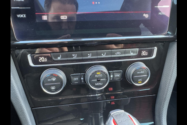 Volkswagen Golf 2.0 TSI GTI TCR | Panoramadak | Camera | Dynaudio | Adaptive Cruise Control | Navigatie | Volkswagen Golf 2.0 TSI GTI TCR | Panoramadak | Camera | Dynaudio | Adaptive Cruise Control | Navigatie |