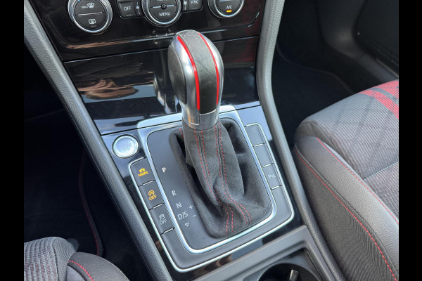 Volkswagen Golf 2.0 TSI GTI TCR | Panoramadak | Camera | Dynaudio | Adaptive Cruise Control | Navigatie | Volkswagen Golf 2.0 TSI GTI TCR | Panoramadak | Camera | Dynaudio | Adaptive Cruise Control | Navigatie |