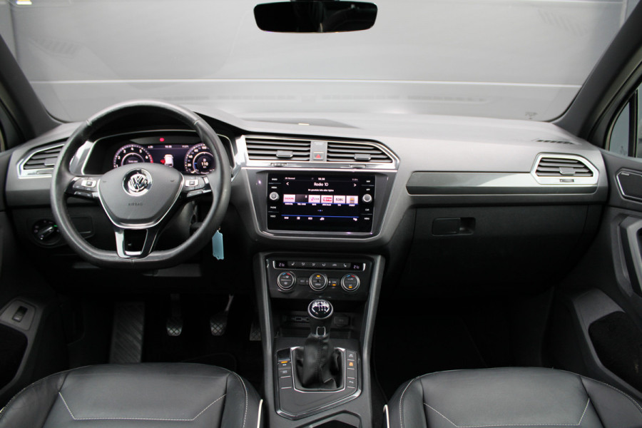 Volkswagen Tiguan 1.4 TSI ACT Comfortline Business | NAP! | R-LINE | DYNAUDIO | STOELVERWARMING | ELEK.TREKHAAK | Volkswagen Tiguan 1.4 TSI ACT Comfortline Business | NAP! | R-LINE | DYNAUDIO | STOELVERWARMING | ELEK.TREKHAAK |
