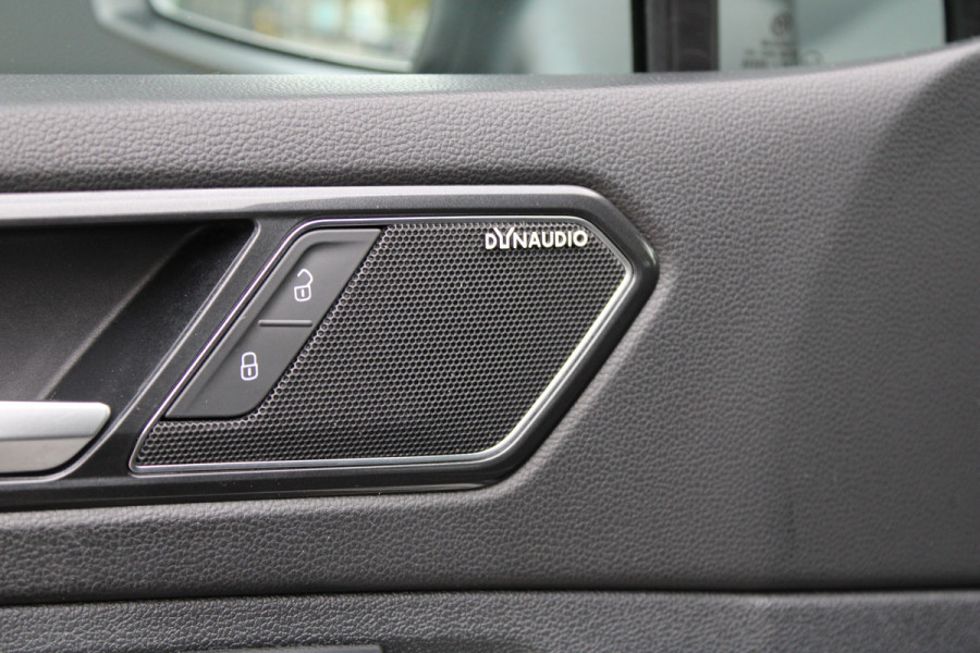 Volkswagen Tiguan 1.4 TSI ACT Comfortline Business | NAP! | R-LINE | DYNAUDIO | STOELVERWARMING | ELEK.TREKHAAK | Volkswagen Tiguan 1.4 TSI ACT Comfortline Business | NAP! | R-LINE | DYNAUDIO | STOELVERWARMING | ELEK.TREKHAAK |