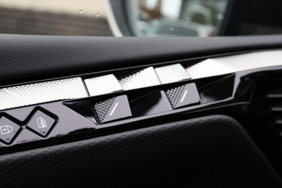 DS DS 4 E-Tense Rivoli | Panoramadak | Night vision | Leder | Full | Memory DS DS 4 E-Tense Rivoli | Panoramadak | Night vision | Leder | Full | Memory