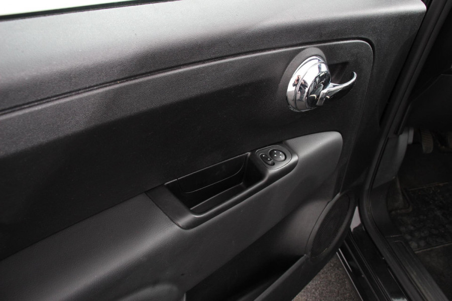 Fiat 500 1.0 Hybrid Star | Panoramadak | Parkeersensoren Achter | Lederen Bekleding | 16 Inch Lichtmetalen Velgen | Climatronic | Fiat 500 1.0 Hybrid Star | Panoramadak | Parkeersensoren Achter | Lederen Bekleding | 16 Inch Lichtmetalen Velgen | Climatronic |