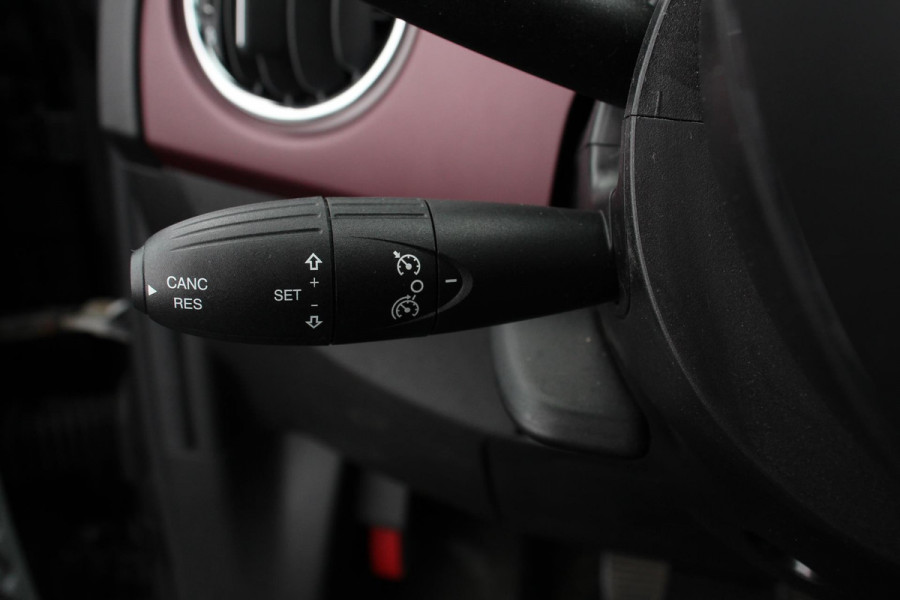 Fiat 500 1.0 Hybrid Star | Panoramadak | Parkeersensoren Achter | Lederen Bekleding | 16 Inch Lichtmetalen Velgen | Climatronic | Fiat 500 1.0 Hybrid Star | Panoramadak | Parkeersensoren Achter | Lederen Bekleding | 16 Inch Lichtmetalen Velgen | Climatronic |