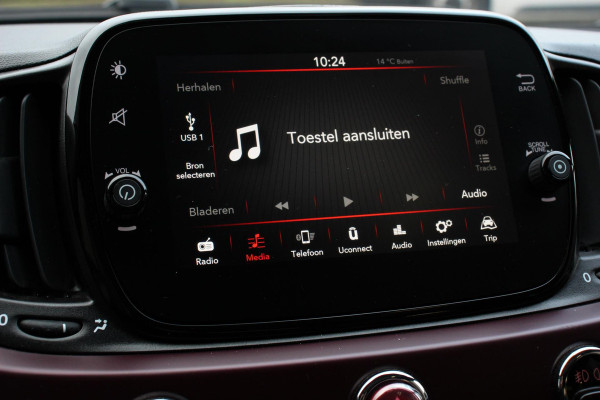 Fiat 500 1.0 Hybrid Star | Panoramadak | Parkeersensoren Achter | Lederen Bekleding | 16 Inch Lichtmetalen Velgen | Climatronic | Fiat 500 1.0 Hybrid Star | Panoramadak | Parkeersensoren Achter | Lederen Bekleding | 16 Inch Lichtmetalen Velgen | Climatronic |