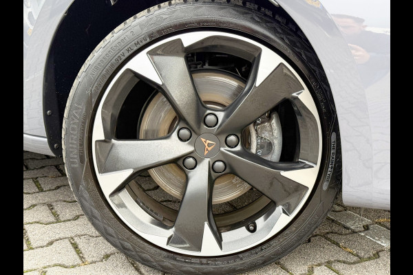 CUPRA Leon Sportstourer 1.4 e-Hybrid Business | CarPlay | Cruise | LED | DAB+ | Keyless | Sfeerverlichting | 18 inch