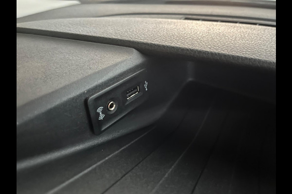 Volkswagen Crafter Automaat DSG Servicewagen 35 2.0 TDI euro6 140PK L3H2 (oude L2H1) Highline 3Persoons, SORTIMO, RIJKLAARPRIJS Volkswagen Crafter Automaat DSG Servicewagen 35 2.0 TDI euro6 140PK L3H2 (oude L2H1) Highline 3Persoons, SORTIMO, RIJKLAARPRIJS