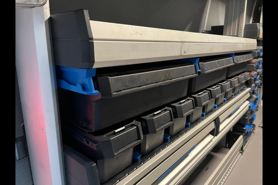 Volkswagen Crafter Automaat DSG Servicewagen 35 2.0 TDI euro6 140PK L3H2 (oude L2H1) Highline 3Persoons, SORTIMO, RIJKLAARPRIJS Volkswagen Crafter Automaat DSG Servicewagen 35 2.0 TDI euro6 140PK L3H2 (oude L2H1) Highline 3Persoons, SORTIMO, RIJKLAARPRIJS