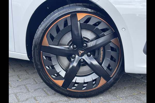 CUPRA Leon Sportstourer 1.4 e-Hybrid VZ Performance | Pano | Camera | CarPlay | ACC | LED | Keyless | 19 inch
