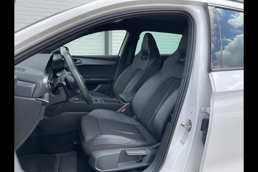 CUPRA Leon Sportstourer 1.4 e-Hybrid VZ Performance | Pano | Camera | CarPlay | ACC | LED | Keyless | 19 inch