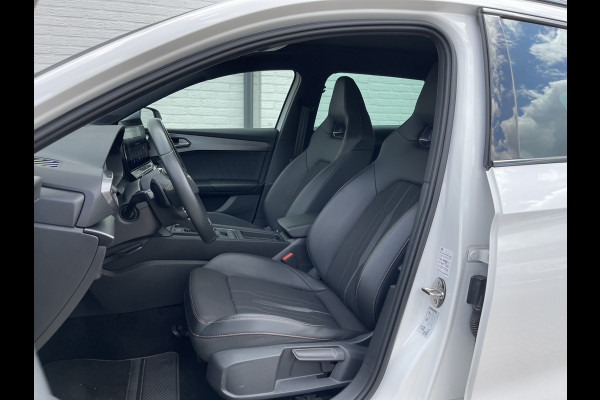 CUPRA Leon Sportstourer 1.4 e-Hybrid VZ Performance | Pano | Camera | CarPlay | ACC | LED | Keyless | 19 inch