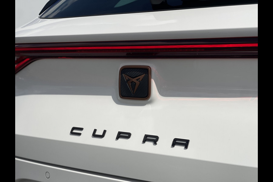 CUPRA Leon Sportstourer 1.4 e-Hybrid VZ Performance | Pano | Camera | CarPlay | ACC | LED | Keyless | 19 inch