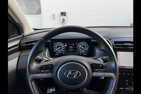 Hyundai Tucson 1.6 T-GDI PHEV Comfort Smart 4WD | Trekhaak | Pano | Camera | ACC | Keyless | LED | 19 inch Hyundai Tucson 1.6 T-GDI PHEV Comfort Smart 4WD | Trekhaak | Pano | Camera | ACC | Keyless | LED | 19 inch
