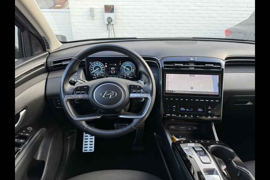 Hyundai Tucson 1.6 T-GDI PHEV Comfort Smart 4WD | Trekhaak | Pano | Camera | ACC | Keyless | LED | 19 inch Hyundai Tucson 1.6 T-GDI PHEV Comfort Smart 4WD | Trekhaak | Pano | Camera | ACC | Keyless | LED | 19 inch