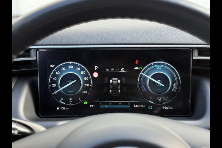 Hyundai Tucson 1.6 T-GDI PHEV Comfort Smart 4WD | Trekhaak | Pano | Camera | ACC | Keyless | LED | 19 inch Hyundai Tucson 1.6 T-GDI PHEV Comfort Smart 4WD | Trekhaak | Pano | Camera | ACC | Keyless | LED | 19 inch