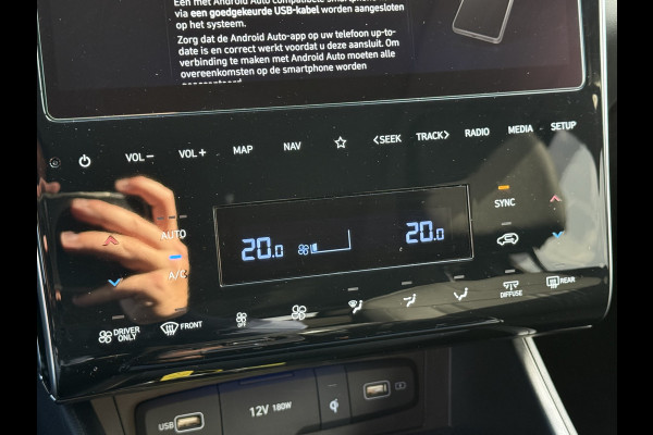 Hyundai Tucson 1.6 T-GDI PHEV Comfort Smart 4WD | Trekhaak | Pano | Camera | ACC | Keyless | LED | 19 inch Hyundai Tucson 1.6 T-GDI PHEV Comfort Smart 4WD | Trekhaak | Pano | Camera | ACC | Keyless | LED | 19 inch