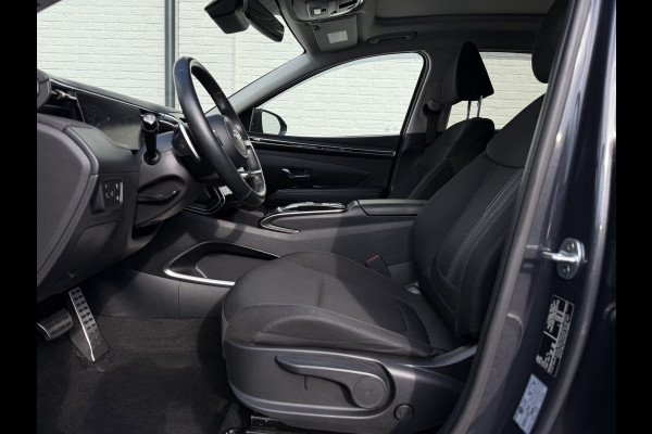 Hyundai Tucson 1.6 T-GDI PHEV Comfort Smart 4WD | Trekhaak | Pano | Camera | ACC | Keyless | LED | 19 inch Hyundai Tucson 1.6 T-GDI PHEV Comfort Smart 4WD | Trekhaak | Pano | Camera | ACC | Keyless | LED | 19 inch