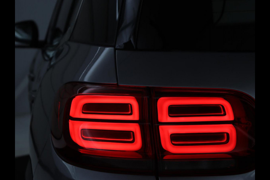 Citroën C5 Aircross 1.6 PureTech Business Plus | Stoelverwarming | 360 Camera | Adaptive cruise | Carplay | Full LED | 19'' Citroën C5 Aircross 1.6 PureTech Business Plus | Stoelverwarming | 360 Camera | Adaptive cruise | Carplay | Full LED | 19''