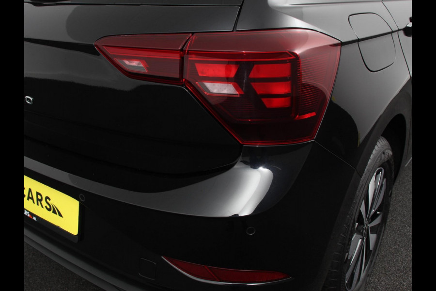 Volkswagen Polo 1.0 TSI Move | Navigatie | App Connect / Android Auto / Apple Carplay | Climate Control | Parkeer sensoren | Lichtmetalen Velgen | Dab | Digitale Cockpit Volkswagen Polo 1.0 TSI Move | Navigatie | App Connect / Android Auto / Apple Carplay | Climate Control | Parkeer sensoren | Lichtmetalen Velgen | Dab | Digitale Cockpit