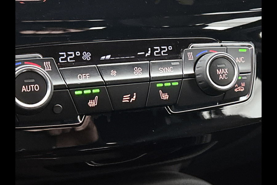 BMW X1 SDrive18i High Executive Edition Automaat (GROOT-NAVIGATIE, CAMERA, STOELVERWARMING, ELEKT. STOELEN, SFEERVERLICHTING)