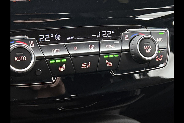 BMW X1 SDrive18i High Executive Edition Automaat (GROOT-NAVIGATIE, CAMERA, STOELVERWARMING, ELEKT. STOELEN, SFEERVERLICHTING)
