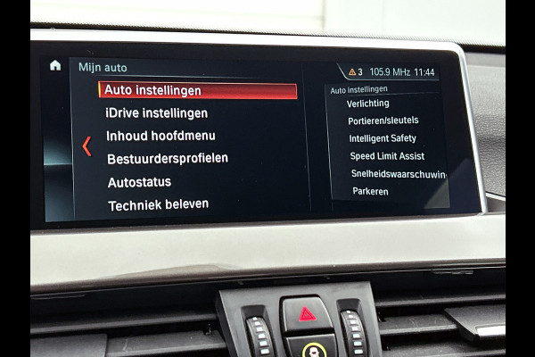 BMW X1 SDrive18i High Executive Edition Automaat (GROOT-NAVIGATIE, CAMERA, STOELVERWARMING, ELEKT. STOELEN, SFEERVERLICHTING)