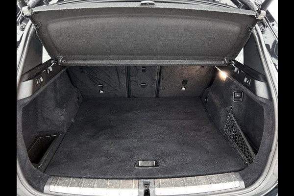 BMW X1 SDrive18i High Executive Edition Automaat (GROOT-NAVIGATIE, CAMERA, STOELVERWARMING, ELEKT. STOELEN, SFEERVERLICHTING)