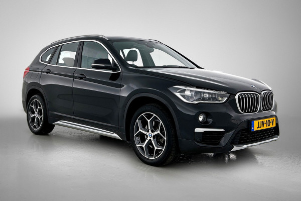 BMW X1 SDrive18i High Executive Edition Automaat (GROOT-NAVIGATIE, CAMERA, STOELVERWARMING, ELEKT. STOELEN, SFEERVERLICHTING)