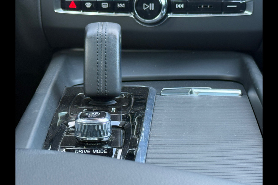 Volvo XC60 2.0 B5 Exclusive Pano|H&K|Adap Cruise|HuD|360cam