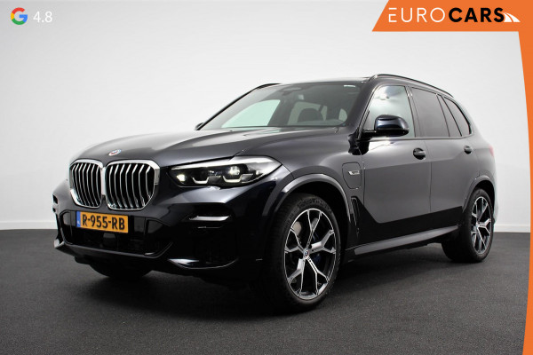 BMW X5 xDrive45e 394pk High Executive M-Sport PHEV 6 cilinder Panoramisch schuif-kantel dak Harman Kardon Head up display Lederen bekleding Electrische verstelling comfort stoelen BMW X5 xDrive45e 394pk High Executive M-Sport PHEV 6 cilinder Panoramisch schuif-kantel dak Harman Kardon Head up display Lederen bekleding Electrische verstelling comfort stoelen