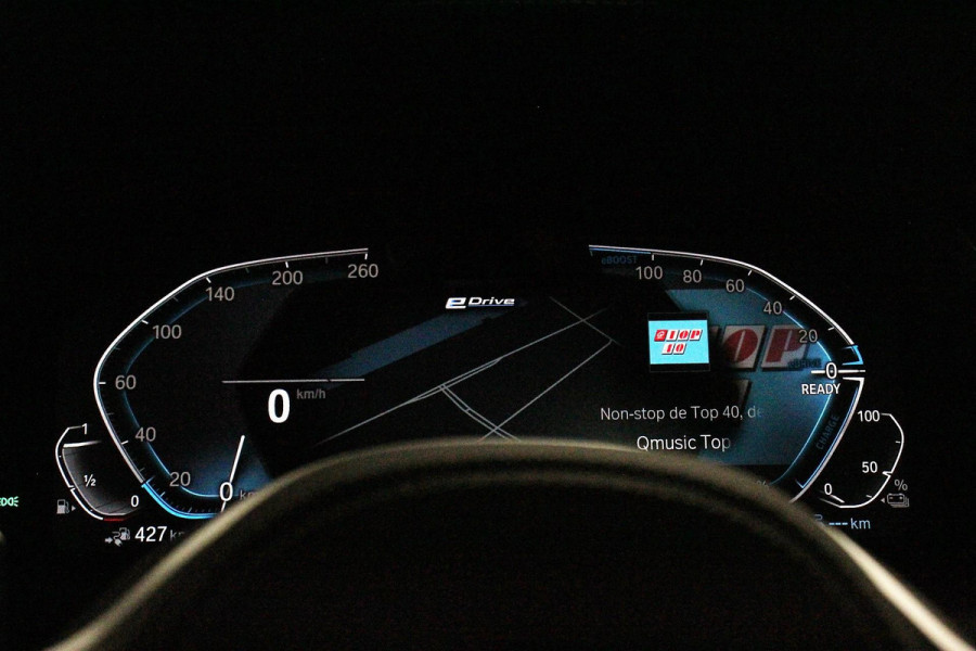 BMW X5 xDrive45e 394pk High Executive M-Sport PHEV 6 cilinder Panoramisch schuif-kantel dak Harman Kardon Head up display Lederen bekleding Electrische verstelling comfort stoelen BMW X5 xDrive45e 394pk High Executive M-Sport PHEV 6 cilinder Panoramisch schuif-kantel dak Harman Kardon Head up display Lederen bekleding Electrische verstelling comfort stoelen