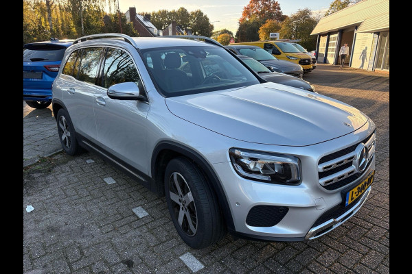 Mercedes-Benz Glb 200 Business Solution Luxury 163pk | Leer | Stoelverwarming | Camera | Elek. Kofferklep | Eerste eigenaar | Mercedes-Benz Glb 200 Business Solution Luxury 163pk | Leer | Stoelverwarming | Camera | Elek. Kofferklep | Eerste eigenaar |