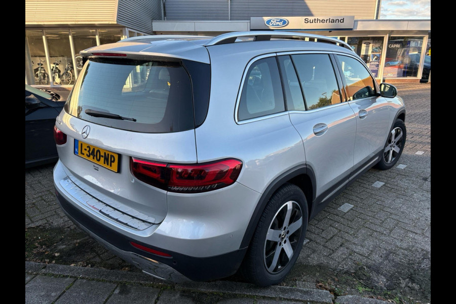 Mercedes-Benz Glb 200 Business Solution Luxury 163pk | Leer | Stoelverwarming | Camera | Elek. Kofferklep | Eerste eigenaar | Mercedes-Benz Glb 200 Business Solution Luxury 163pk | Leer | Stoelverwarming | Camera | Elek. Kofferklep | Eerste eigenaar |