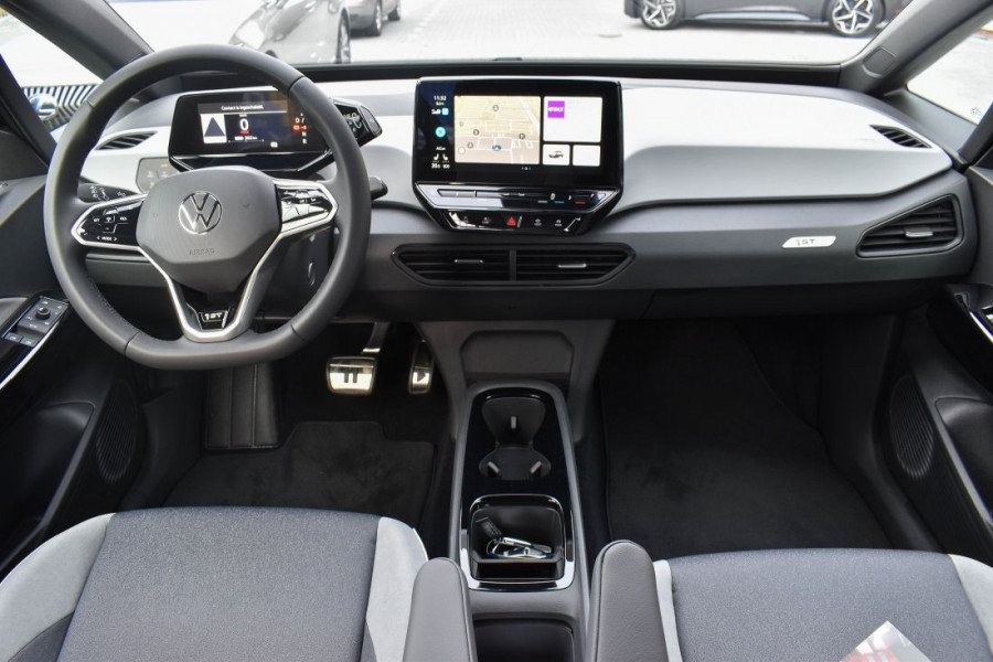 Volkswagen ID.3 First Plus 58 kWh | Stoelverwarming | Stuurverwarming | Camera | Adaptive Cruise Control | Navigatie | Standkachel | Keyless | Parkeersensoren | LED | Apple Carplay | BTW | Volkswagen ID.3 First Plus 58 kWh | Stoelverwarming | Stuurverwarming | Camera | Adaptive Cruise Control | Navigatie | Standkachel | Keyless | Parkeersensoren | LED | Apple Carplay | BTW |