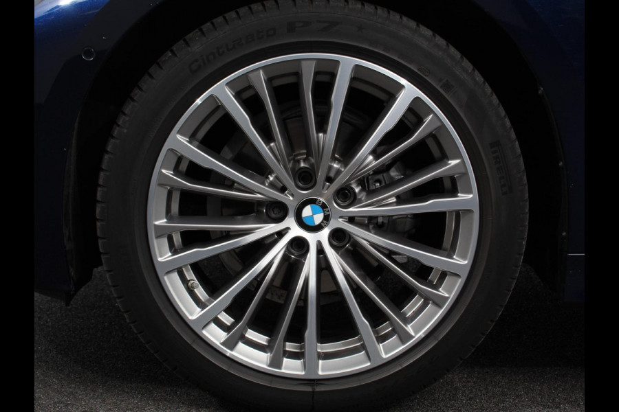 BMW 3 Serie Touring 318i High Executive Edition Demo ! Leder Navigatie Apple Carplay/Android Auto Camera Parkeersensoren Virtual Cockpit Stoelverwarming Cruise Control Ledverlichting Getinte ramen Climate Control BMW 3 Serie Touring 318i High Executive Edition Demo ! Leder Navigatie Apple Carplay/Android Auto Camera Parkeersensoren Virtual Cockpit Stoelverwarming Cruise Control Ledverlichting Getinte ramen Climate Control