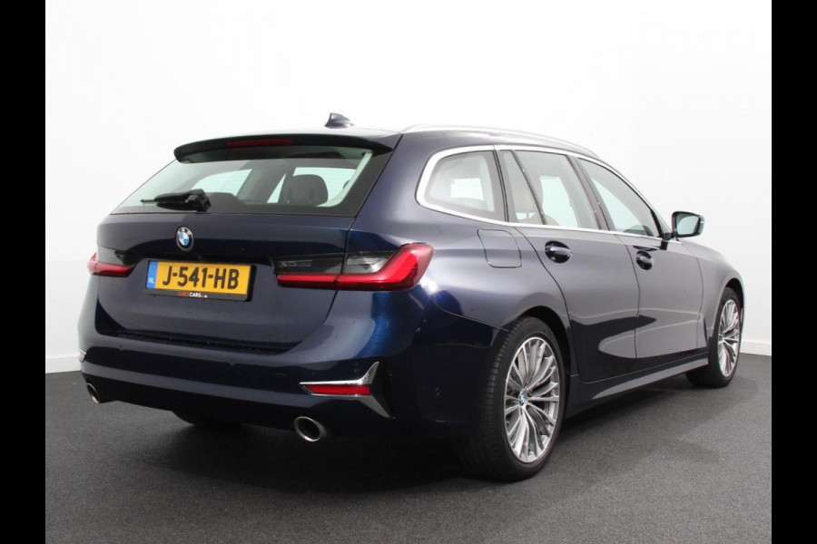 BMW 3 Serie Touring 318i High Executive Edition Demo ! Leder Navigatie Apple Carplay/Android Auto Camera Parkeersensoren Virtual Cockpit Stoelverwarming Cruise Control Ledverlichting Getinte ramen Climate Control BMW 3 Serie Touring 318i High Executive Edition Demo ! Leder Navigatie Apple Carplay/Android Auto Camera Parkeersensoren Virtual Cockpit Stoelverwarming Cruise Control Ledverlichting Getinte ramen Climate Control