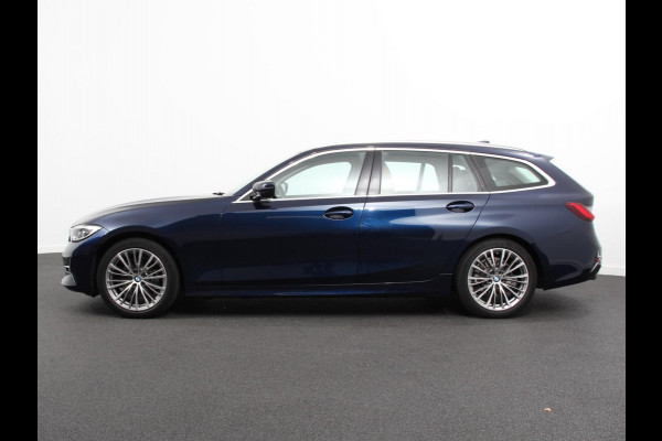 BMW 3 Serie Touring 318i High Executive Edition Demo ! Leder Navigatie Apple Carplay/Android Auto Camera Parkeersensoren Virtual Cockpit Stoelverwarming Cruise Control Ledverlichting Getinte ramen Climate Control BMW 3 Serie Touring 318i High Executive Edition Demo ! Leder Navigatie Apple Carplay/Android Auto Camera Parkeersensoren Virtual Cockpit Stoelverwarming Cruise Control Ledverlichting Getinte ramen Climate Control