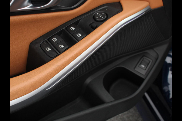 BMW 3 Serie Touring 318i High Executive Edition Demo ! Leder Navigatie Apple Carplay/Android Auto Camera Parkeersensoren Virtual Cockpit Stoelverwarming Cruise Control Ledverlichting Getinte ramen Climate Control BMW 3 Serie Touring 318i High Executive Edition Demo ! Leder Navigatie Apple Carplay/Android Auto Camera Parkeersensoren Virtual Cockpit Stoelverwarming Cruise Control Ledverlichting Getinte ramen Climate Control