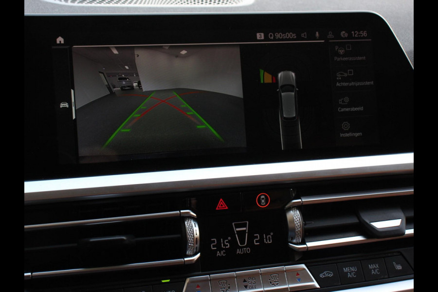 BMW 3 Serie Touring 318i High Executive Edition Demo ! Leder Navigatie Apple Carplay/Android Auto Camera Parkeersensoren Virtual Cockpit Stoelverwarming Cruise Control Ledverlichting Getinte ramen Climate Control BMW 3 Serie Touring 318i High Executive Edition Demo ! Leder Navigatie Apple Carplay/Android Auto Camera Parkeersensoren Virtual Cockpit Stoelverwarming Cruise Control Ledverlichting Getinte ramen Climate Control