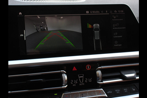 BMW 3 Serie Touring 318i High Executive Edition Demo ! Leder Navigatie Apple Carplay/Android Auto Camera Parkeersensoren Virtual Cockpit Stoelverwarming Cruise Control Ledverlichting Getinte ramen Climate Control BMW 3 Serie Touring 318i High Executive Edition Demo ! Leder Navigatie Apple Carplay/Android Auto Camera Parkeersensoren Virtual Cockpit Stoelverwarming Cruise Control Ledverlichting Getinte ramen Climate Control