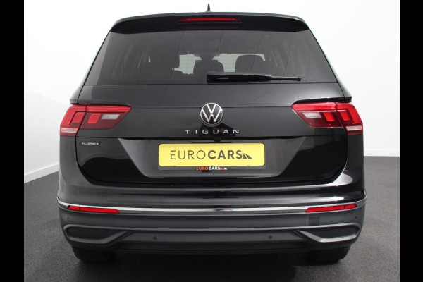 Volkswagen Tiguan Allspace 1.5 TSI DSG7 MOVE DEMO 7-Persoons Trekhaak Navigatie Apple Carplay/Android Auto Camera Parkeersensoren Adaptive Cruise Control  Winterpack Full LED Climate Control Volkswagen Tiguan Allspace 1.5 TSI DSG7 MOVE DEMO 7-Persoons Trekhaak Navigatie Apple Carplay/Android Auto Camera Parkeersensoren Adaptive Cruise Control  Winterpack Full LED Climate Control