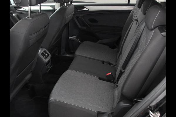 Volkswagen Tiguan Allspace 1.5 TSI DSG7 MOVE DEMO 7-Persoons Trekhaak Navigatie Apple Carplay/Android Auto Camera Parkeersensoren Adaptive Cruise Control  Winterpack Full LED Climate Control Volkswagen Tiguan Allspace 1.5 TSI DSG7 MOVE DEMO 7-Persoons Trekhaak Navigatie Apple Carplay/Android Auto Camera Parkeersensoren Adaptive Cruise Control  Winterpack Full LED Climate Control