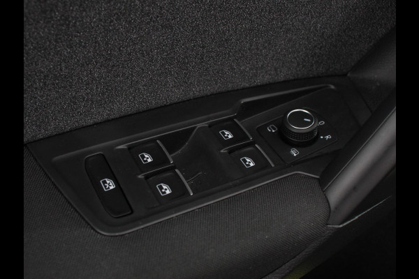 Volkswagen Tiguan Allspace 1.5 TSI DSG7 MOVE DEMO 7-Persoons Trekhaak Navigatie Apple Carplay/Android Auto Camera Parkeersensoren Adaptive Cruise Control  Winterpack Full LED Climate Control Volkswagen Tiguan Allspace 1.5 TSI DSG7 MOVE DEMO 7-Persoons Trekhaak Navigatie Apple Carplay/Android Auto Camera Parkeersensoren Adaptive Cruise Control  Winterpack Full LED Climate Control