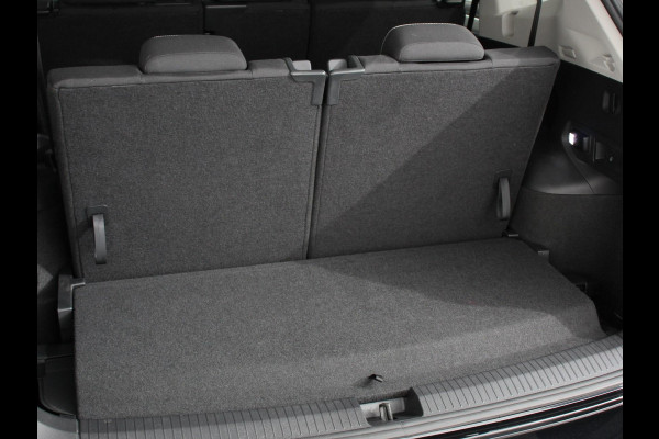 Volkswagen Tiguan Allspace 1.5 TSI DSG7 MOVE DEMO 7-Persoons Trekhaak Navigatie Apple Carplay/Android Auto Camera Parkeersensoren Adaptive Cruise Control  Winterpack Full LED Climate Control Volkswagen Tiguan Allspace 1.5 TSI DSG7 MOVE DEMO 7-Persoons Trekhaak Navigatie Apple Carplay/Android Auto Camera Parkeersensoren Adaptive Cruise Control  Winterpack Full LED Climate Control