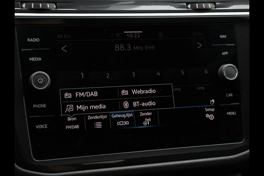 Volkswagen Tiguan Allspace 1.5 TSI DSG7 MOVE DEMO 7-Persoons Trekhaak Navigatie Apple Carplay/Android Auto Camera Parkeersensoren Adaptive Cruise Control  Winterpack Full LED Climate Control Volkswagen Tiguan Allspace 1.5 TSI DSG7 MOVE DEMO 7-Persoons Trekhaak Navigatie Apple Carplay/Android Auto Camera Parkeersensoren Adaptive Cruise Control  Winterpack Full LED Climate Control