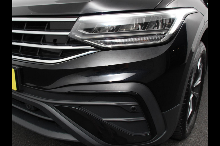 Volkswagen Tiguan Allspace 1.5 TSI DSG7 MOVE DEMO 7-Persoons Trekhaak Navigatie Apple Carplay/Android Auto Camera Parkeersensoren Adaptive Cruise Control  Winterpack Full LED Climate Control Volkswagen Tiguan Allspace 1.5 TSI DSG7 MOVE DEMO 7-Persoons Trekhaak Navigatie Apple Carplay/Android Auto Camera Parkeersensoren Adaptive Cruise Control  Winterpack Full LED Climate Control