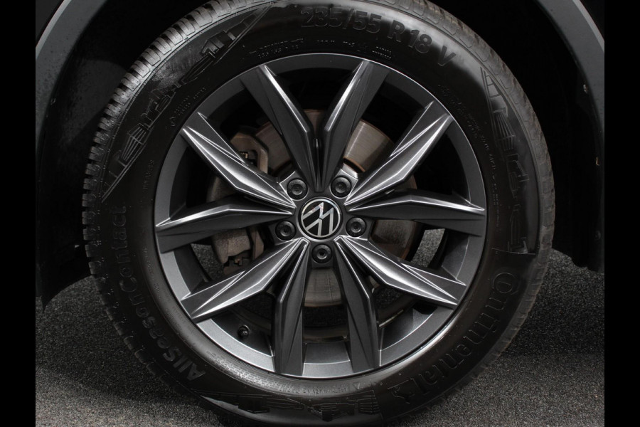 Volkswagen Tiguan Allspace 1.5 TSI DSG7 MOVE DEMO 7-Persoons Trekhaak Navigatie Apple Carplay/Android Auto Camera Parkeersensoren Adaptive Cruise Control  Winterpack Full LED Climate Control Volkswagen Tiguan Allspace 1.5 TSI DSG7 MOVE DEMO 7-Persoons Trekhaak Navigatie Apple Carplay/Android Auto Camera Parkeersensoren Adaptive Cruise Control  Winterpack Full LED Climate Control