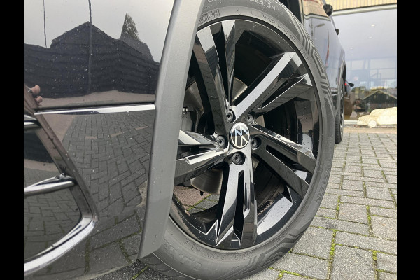 Volkswagen Tiguan 2.0 TDI R-Line Business+ | Black Style | Trekhaak | LED | ACC Volkswagen Tiguan 2.0 TDI R-Line Business+ | Black Style | Trekhaak | LED | ACC