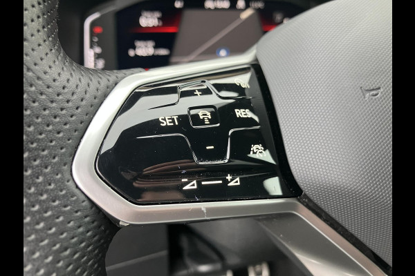 Volkswagen Tiguan 2.0 TDI R-Line Business+ | Black Style | Trekhaak | LED | ACC Volkswagen Tiguan 2.0 TDI R-Line Business+ | Black Style | Trekhaak | LED | ACC