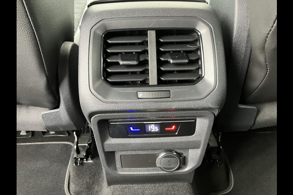 Volkswagen Tiguan 2.0 TDI R-Line Business+ | Black Style | Trekhaak | LED | ACC Volkswagen Tiguan 2.0 TDI R-Line Business+ | Black Style | Trekhaak | LED | ACC
